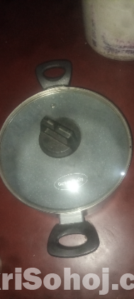 নন ইস্টিক কুকার